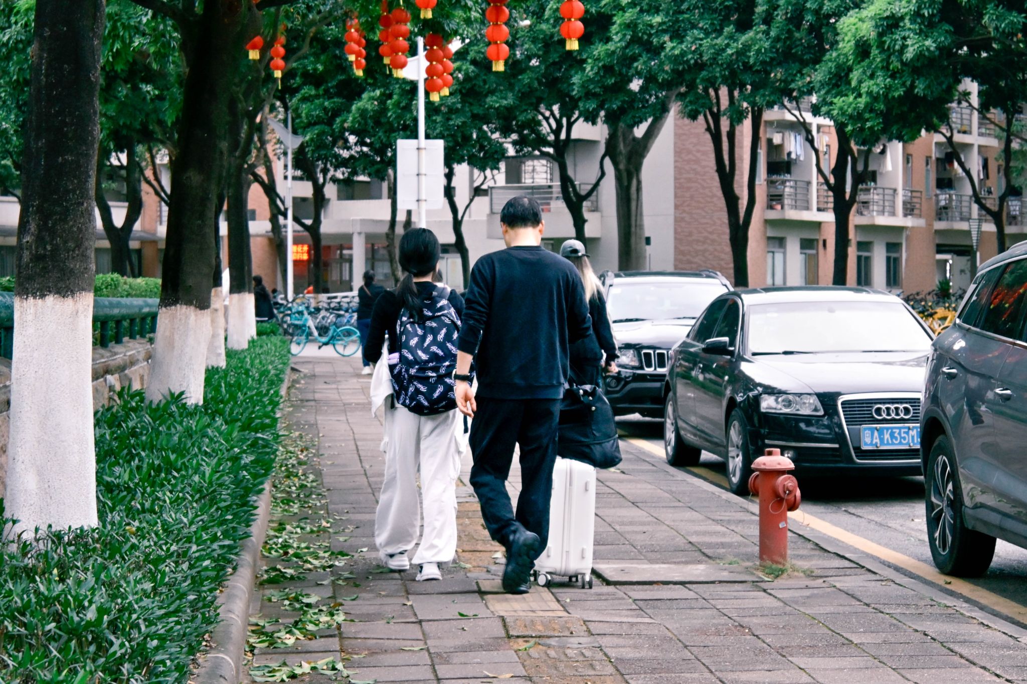 学生返校特写 (1)(1).jpg 金贝娱乐城