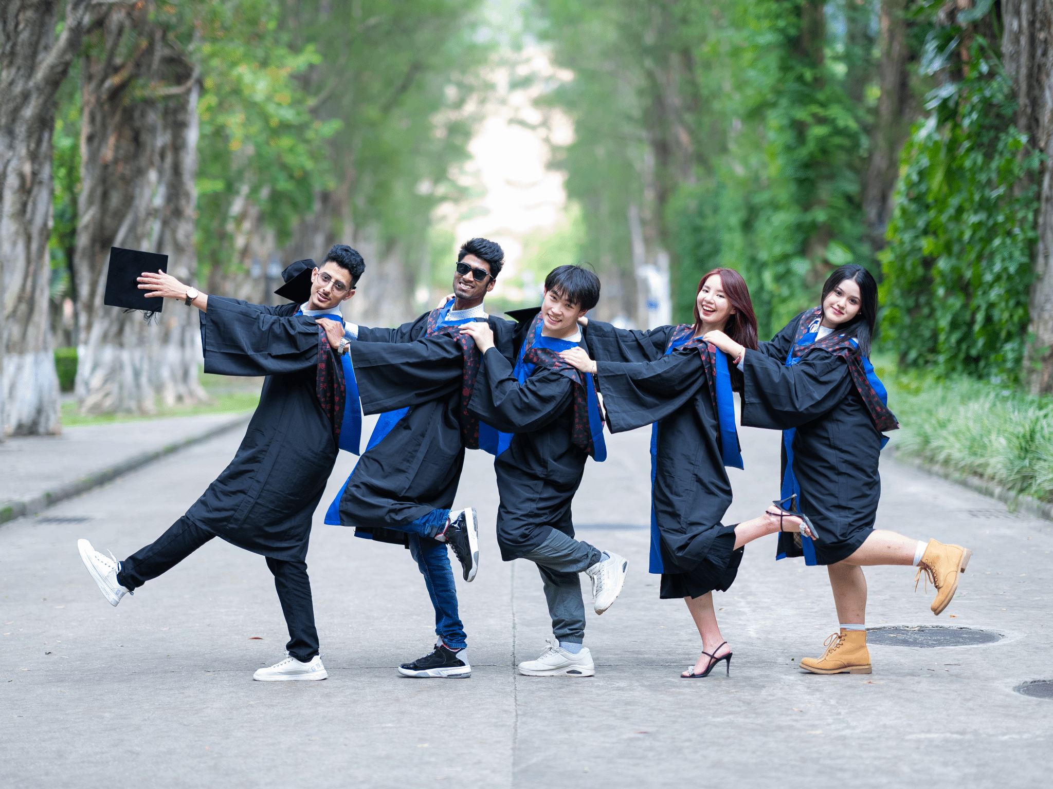 中外学生交流.png 金贝娱乐城