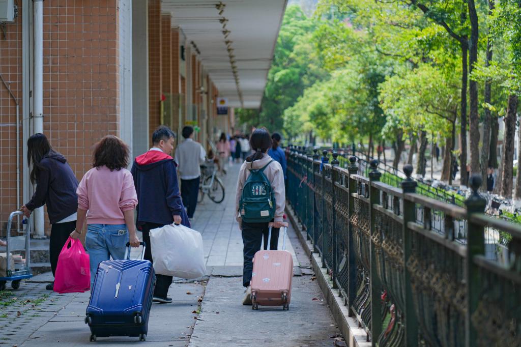 1-11.jpg 金贝娱乐城