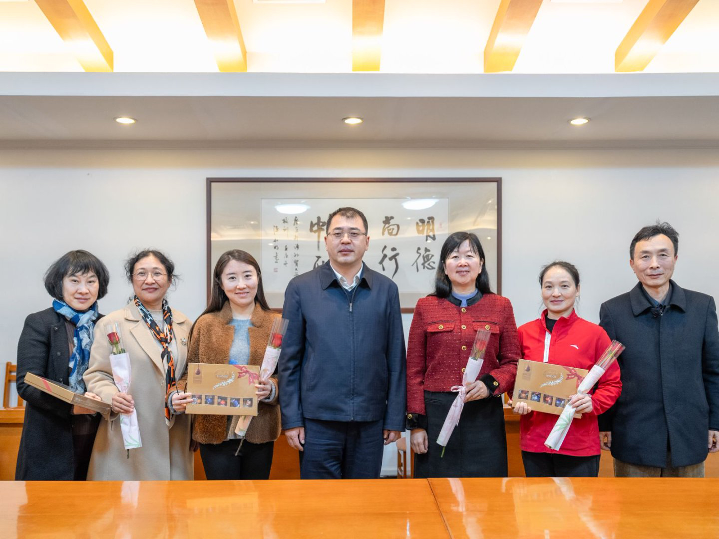 妇女节合影.jpg 金贝娱乐城