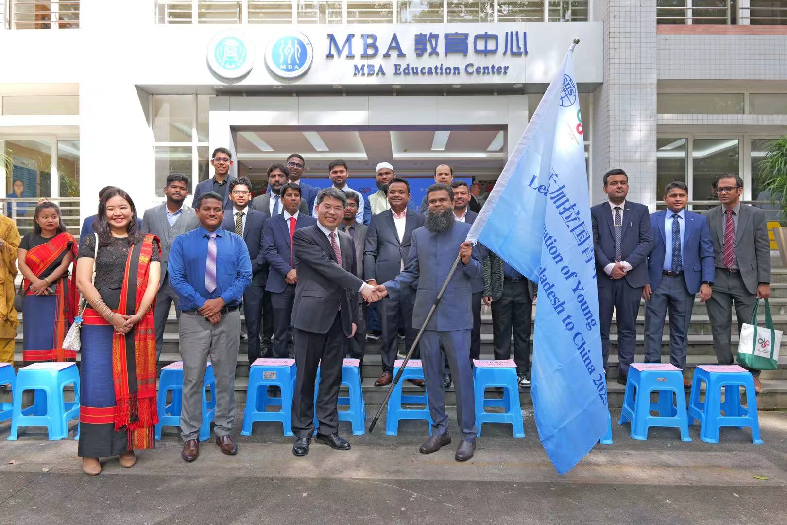 授旗.jpg 金贝娱乐城